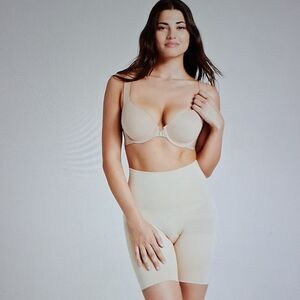 Spanx Mid-Thigh Nude Shaper Size 3 New In Package